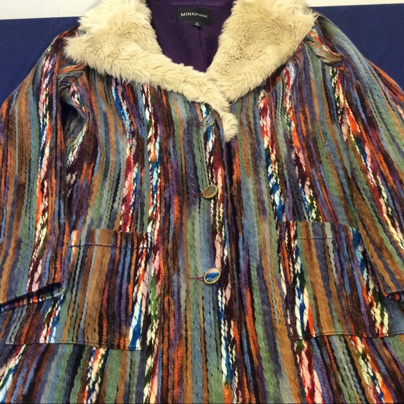 Women’s MinkPink jacket with faux fur collar. Womens size small - Picture 9 of 12